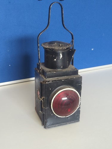 Vintage hand signal - hand, lamp