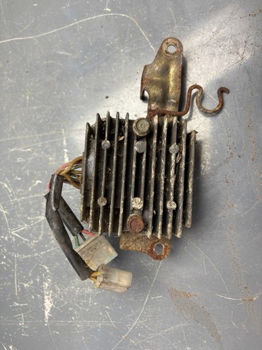Honda vt250 1983 regulator - honda,