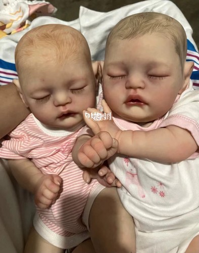 Weighted twins boy girl - boy,