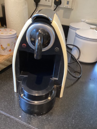 Krups nespresso essenza - krups,