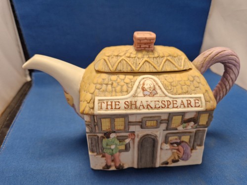 The shakespeare pub teapot - the,