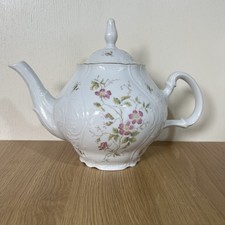 Porcelain Tea Pot& Milk Jug Bernadotte Fine Bone China made in Czechoslovakia.