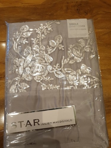 Bnwt star julien macdonald - by,