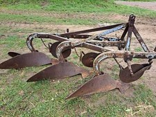 RANSOMES 3 Furrow Conventional Vintage Plough c/w discs