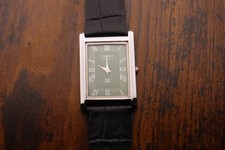 vintage Seiko Quartz Slim Tank Men Green Dial Black leather Dress Watch