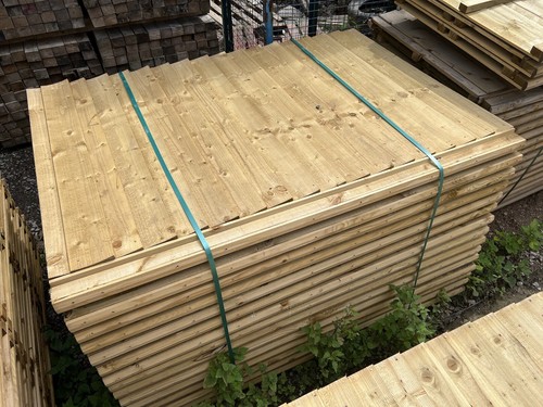 New treated feather edge - •new•,