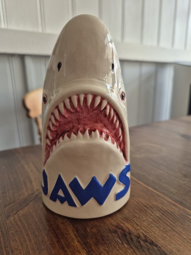 Universal pictures jaws 1975 - universal,