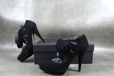 Pura Lopez Ante 29 Black Heels