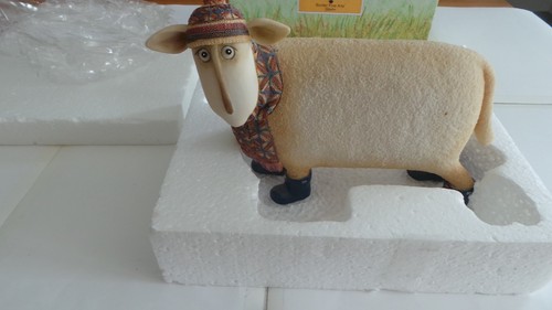 Boxed 2005 enesco ewe and - enesco,