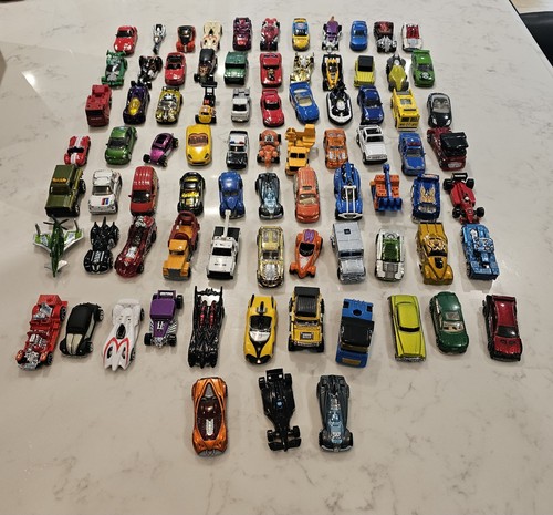 Hot wheels bundle - 80,