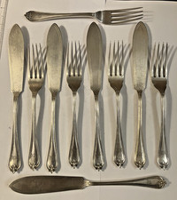 Vintage 5 FISH SERVERS & FORKS