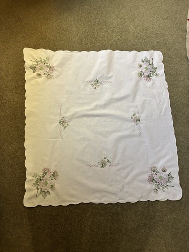 Vintage white inch square - white,