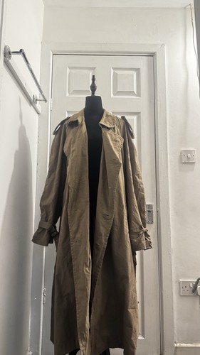 Burberry trench coat - burberry,