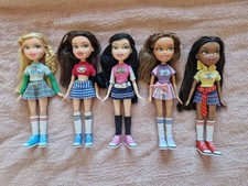 Bratz Fashion Dolls Class