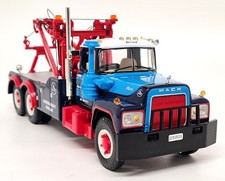 1ST Gear 1/34 - Mack R Model