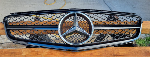 Genuine mercedes amg c63 - mercedes,