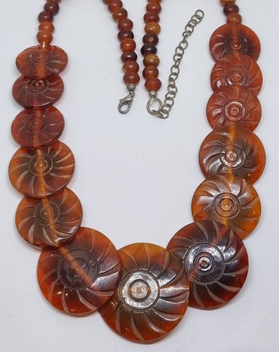 Beautiful old bakelite - beautiful,
