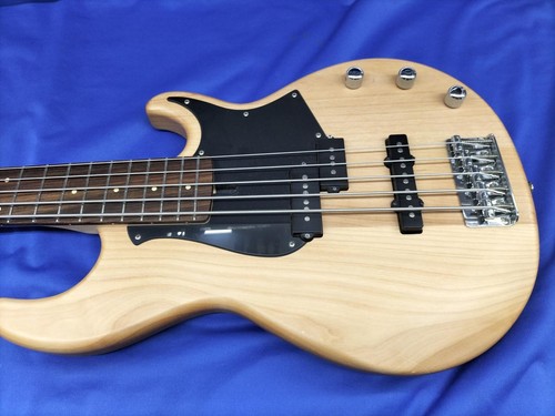 Yamaha bb235 string electric - 5-string,