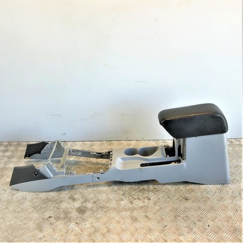 Centre floor console - console, for