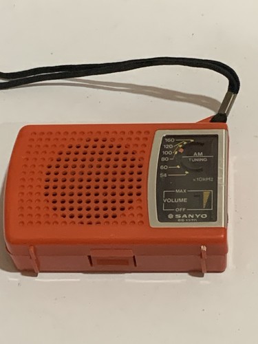Vintage sanyo radio - vintage,
