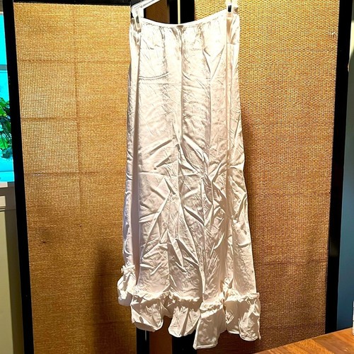 Vintage ivory skylon - ivory,