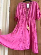 New Made in Italy Pink Knee