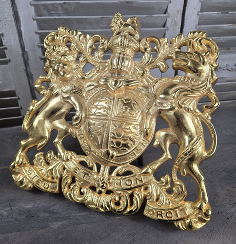 Royal coat arms - arms, finish