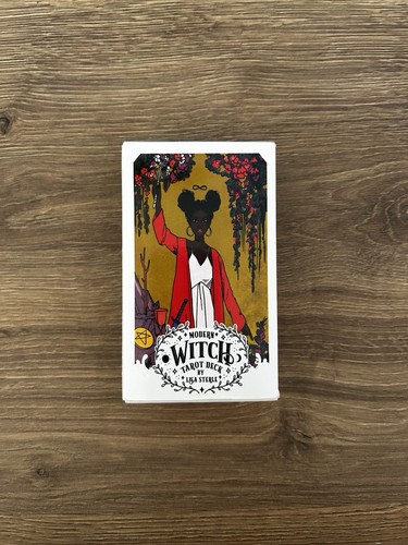 The modern witch - witch, tarot