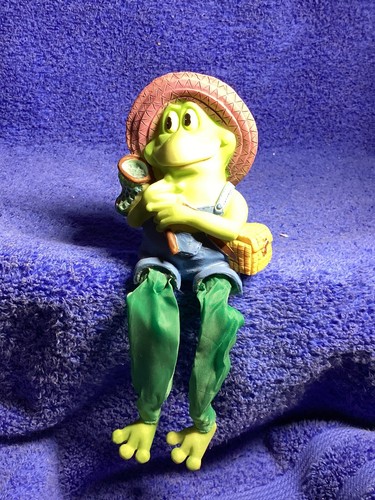 Decorative frog figurine - decorative,