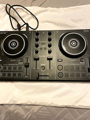 Pioneer ddj 200 deck - pioneer, 2-deck