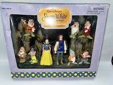 Disney Store Snow White & The