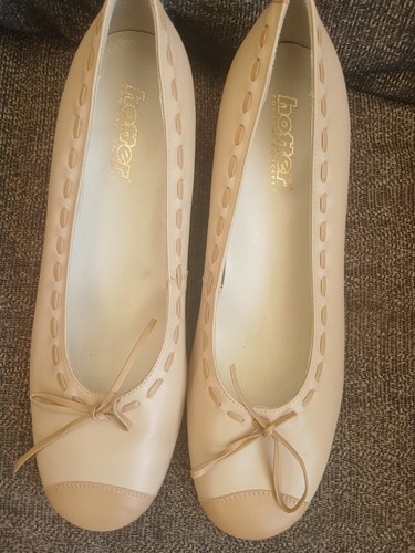 Very good condition - good,