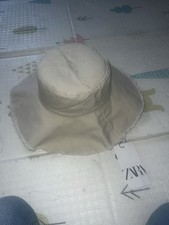 Zara Size small beige bucket