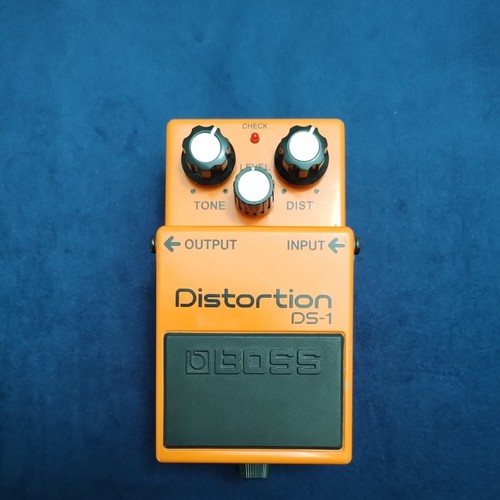Boss distortion guitar - ds-1,