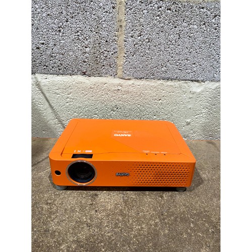 Sanyo plc xe31 multimedia - sanyo,