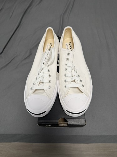 New box converse - in,
