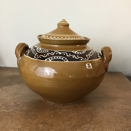 Traditional romanian - romanian, or