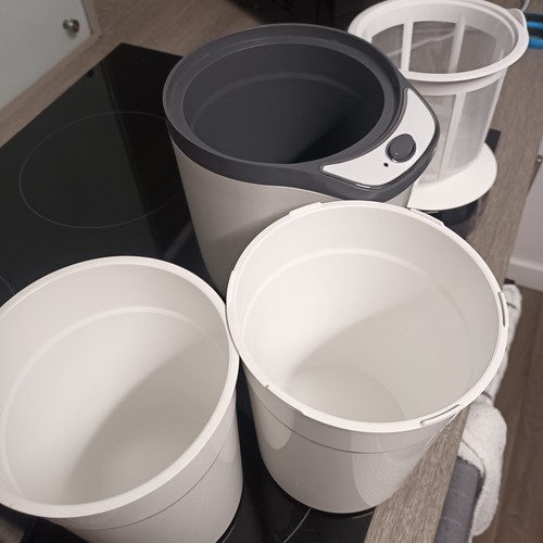 Greek yoghurt maker machine - yoghurt,