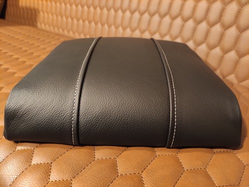 Cubby box lid land rover - land,