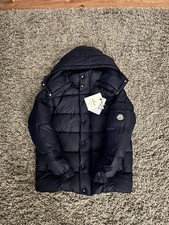 Navy Moncler Vezere size : M