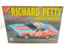 Polar Lights 1:25 Model Kit