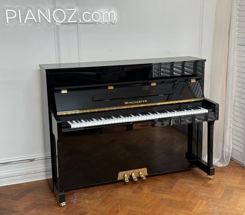 Winchester 110 upright - 110, piano
