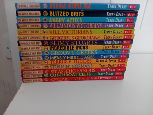 Horrible histories book bundle - histories,