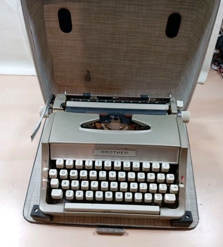 Vintage brother typewriter - brother,