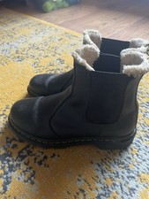 Doc Martens 2976 Chelsea Black Leather Boots Faux Fur Lined Uk7/41 