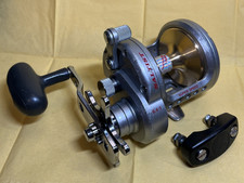 Daiwa Saltist 40H 6.4 Star Drag Fishing Reel Carbontex Drag Free Shipping Nice!