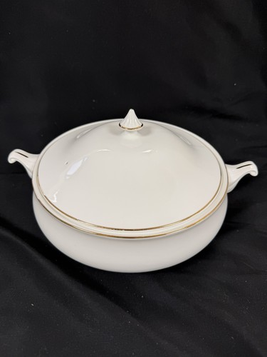 Mayfair fine bone china - mayfair, lidded