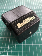 Rotatrim cutting head assembly