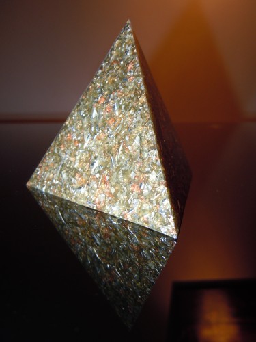 Geo orgone tetrahedron - orgone,