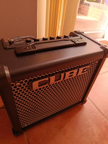 Roland cube 10gx compact - cube,